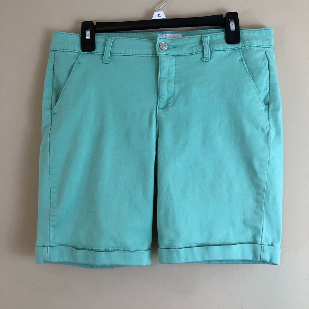 Celebrity Pink Aqua Bermuda shorts Stretchy 11